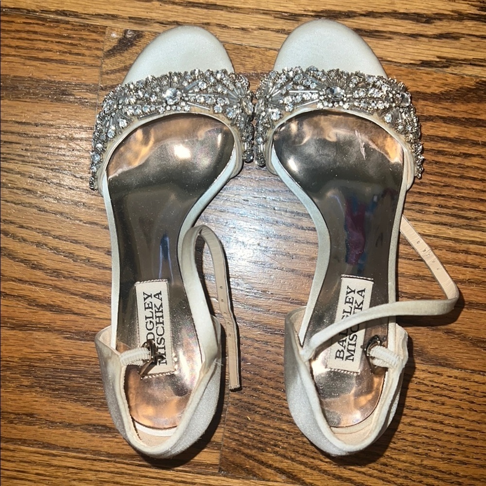 Badgley Mischka gemmed Strappy Shoes size 5